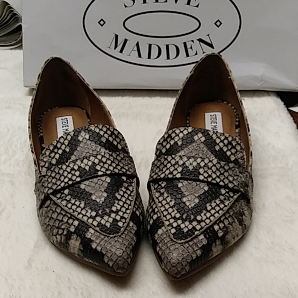 !Steve Madden Snake Pointy Toe Flats - image 1